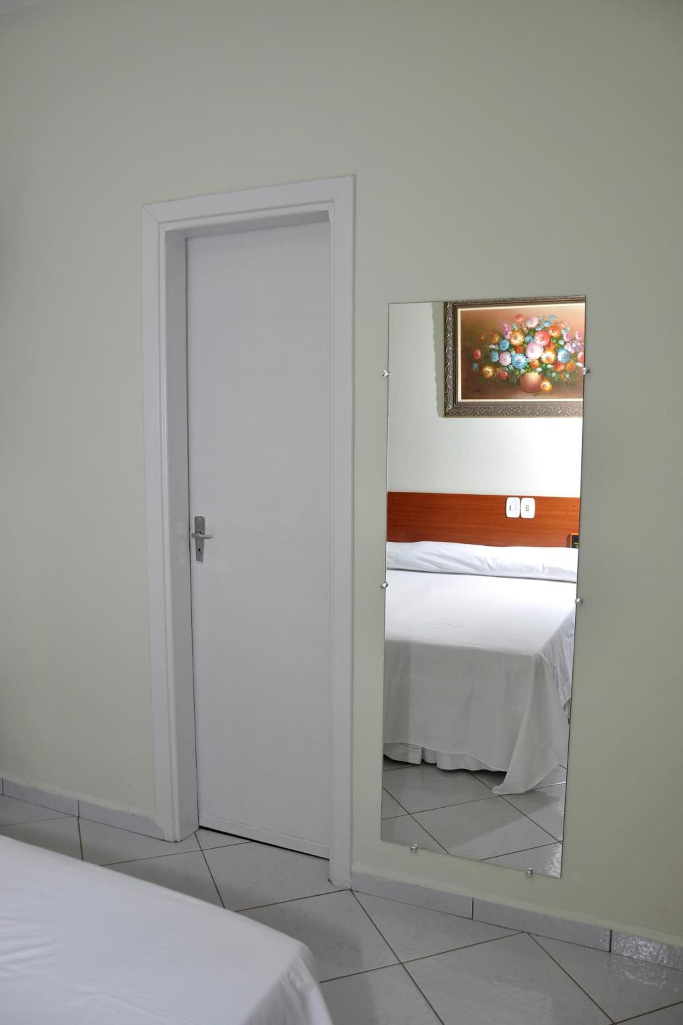 Hotel Carolina Plaza Uberaba Exterior foto