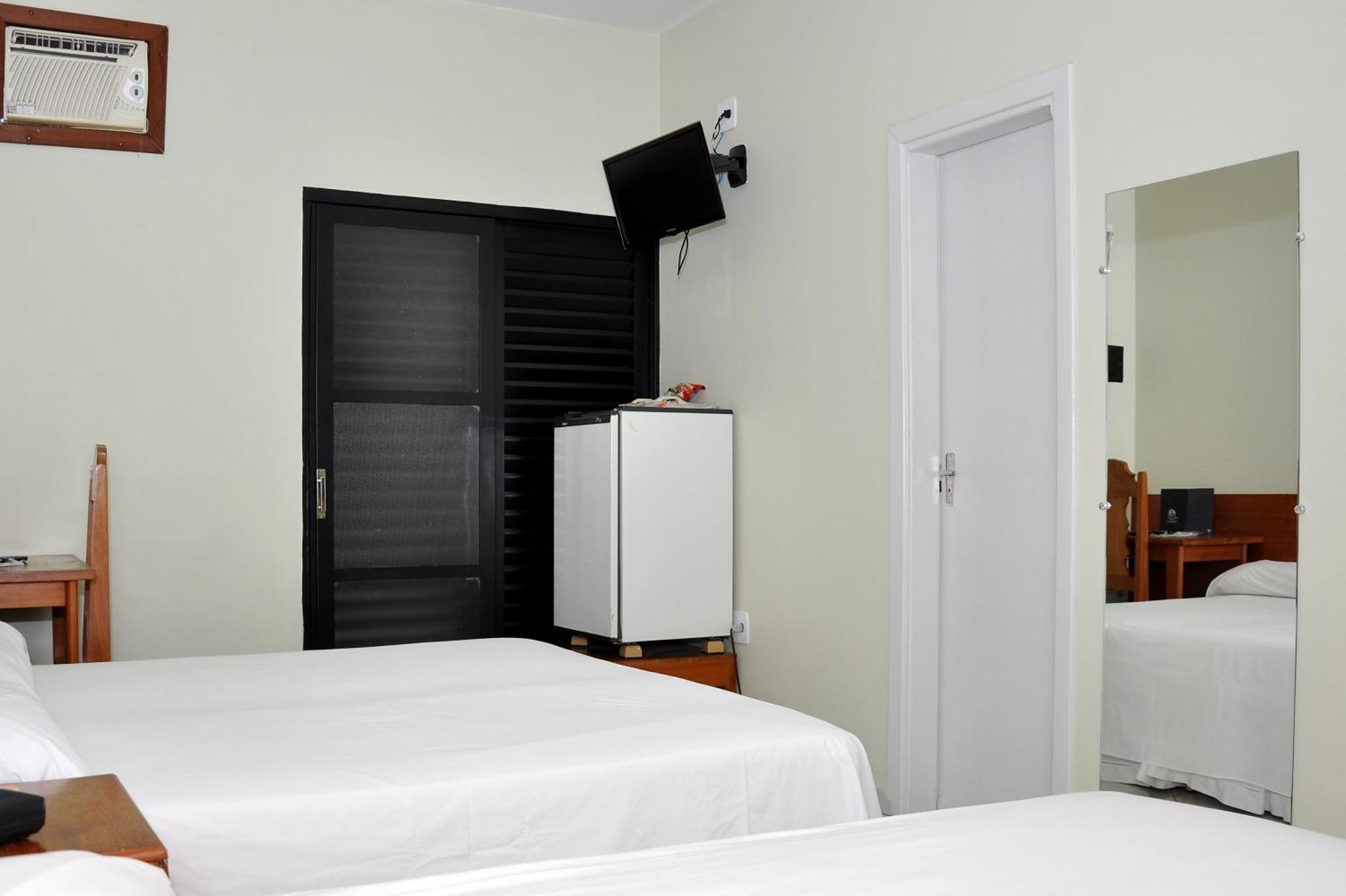 Hotel Carolina Plaza Uberaba Zimmer foto