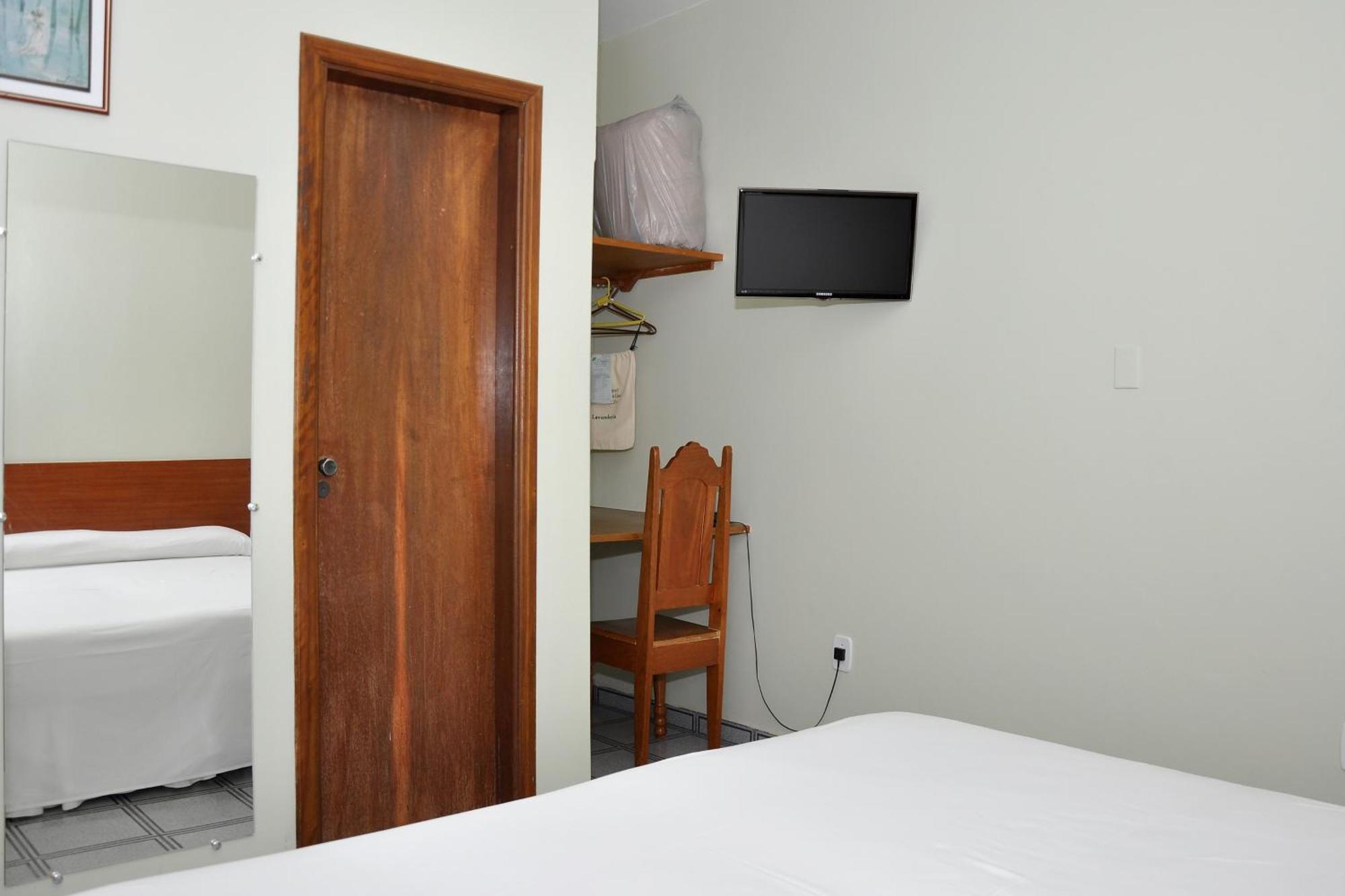 Hotel Carolina Plaza Uberaba Zimmer foto