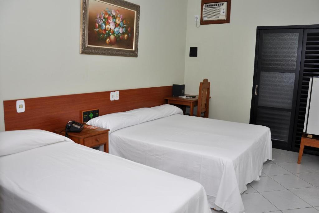 Hotel Carolina Plaza Uberaba Zimmer foto